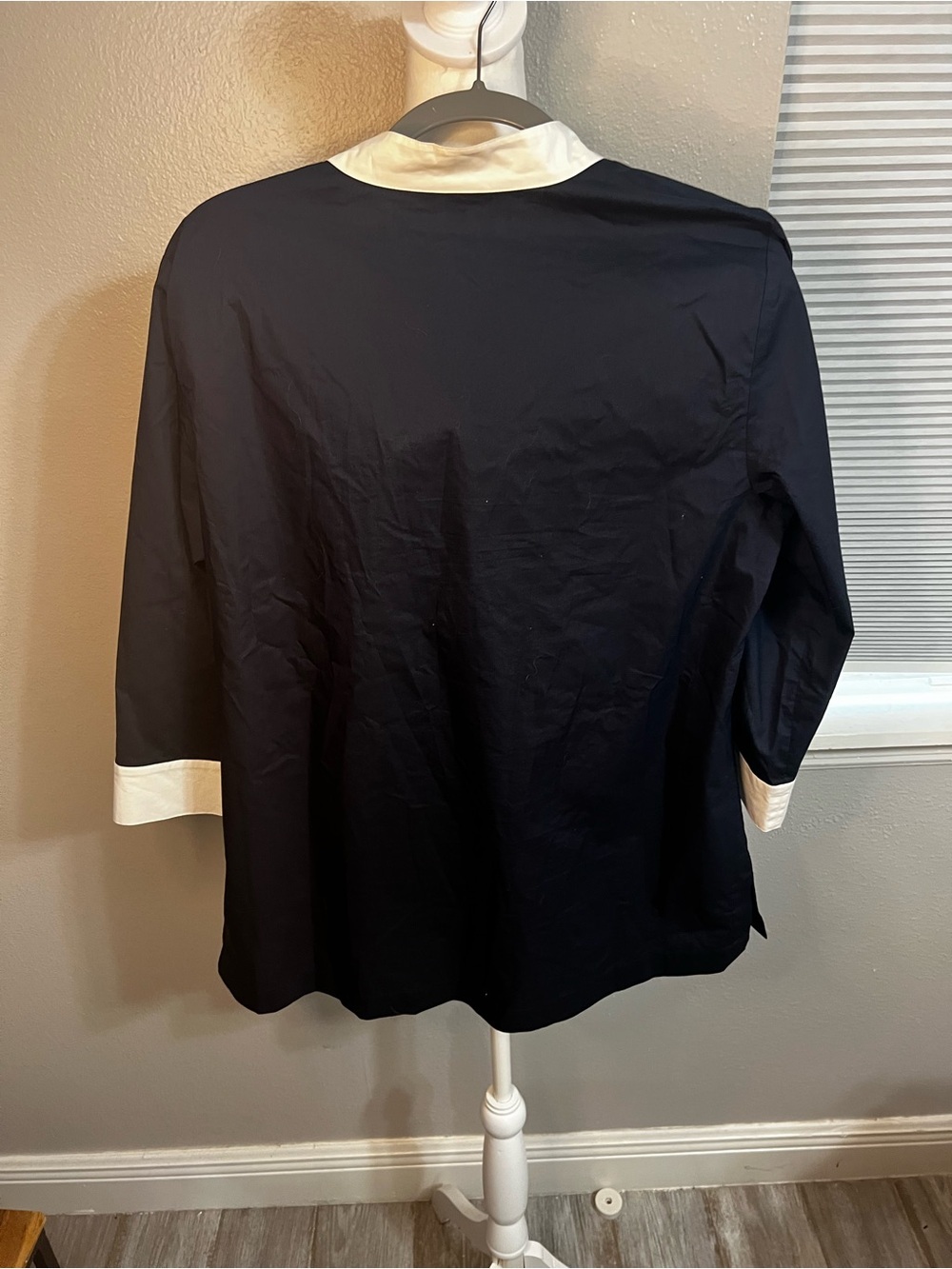 Brooks Brothers 3/4 Sleeve Tops Extra Large Tie Front Blue And White lace up - Picture 12 of 14